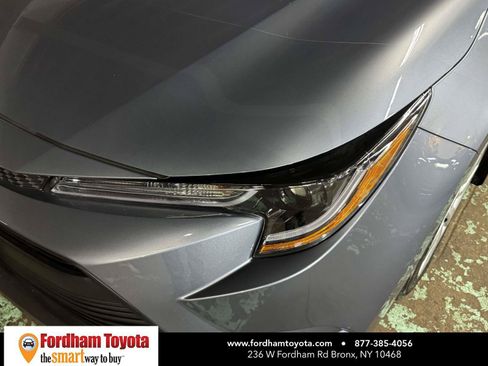 Used 2025 Toyota Corolla LE FWD image 8