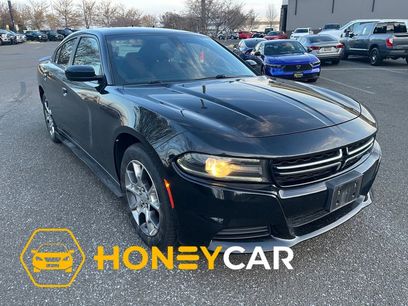 Used 2016 Dodge Charger SE w/ Power Sunroof Group