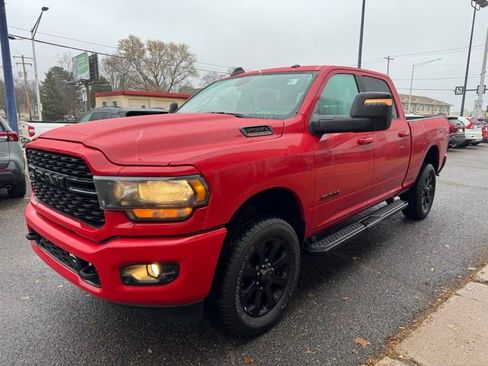 Used 2024 RAM 2500 Big Horn w/ Night Edition AWD/4WD image 3