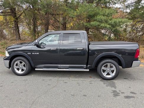 Used 2010 Dodge Ram 1500 Truck SLT w/ SLT Plus D￩cor Group image 2