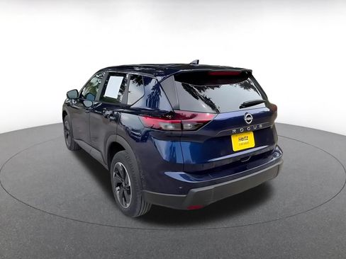 Used 2025 Nissan Rogue SV FWD image 11