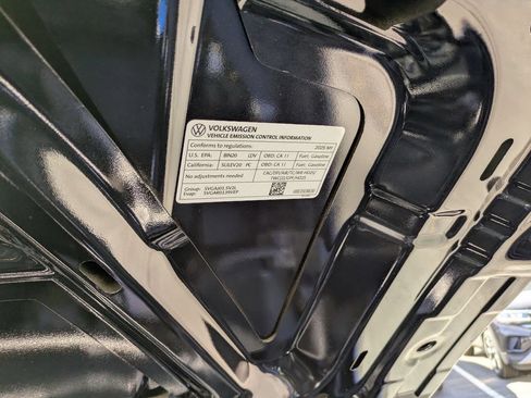 Certified 2025 Volkswagen Taos S FWD image 23