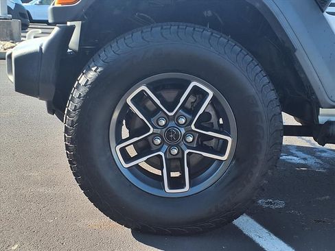 Certified 2020 Jeep Gladiator Sport w/ Quick Order Package 24S image 23