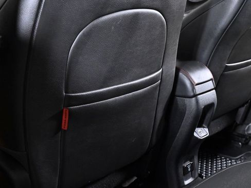 Used 2019 Jeep Renegade Trailhawk AWD/4WD image 30