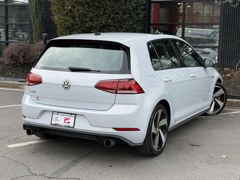 Used 2018 Volkswagen GTI SE w/ SE Leather Package image 12