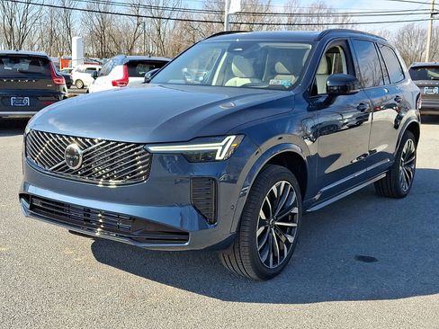 New 2026 Volvo XC90 T8 Ultra w/ Protection Package Premier image 2