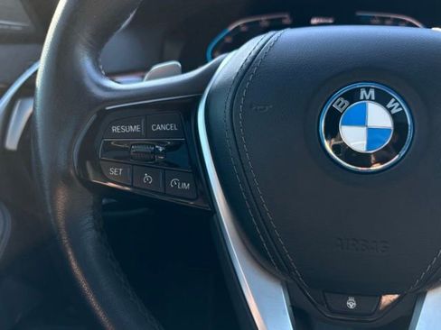 Used 2023 BMW 530e xDrive 530e iPerformance image 31