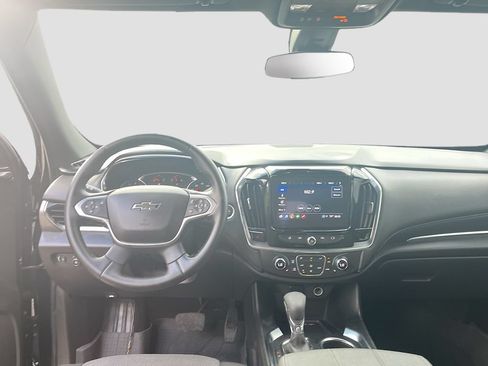 Used 2023 Chevrolet Traverse LT FWD image 21