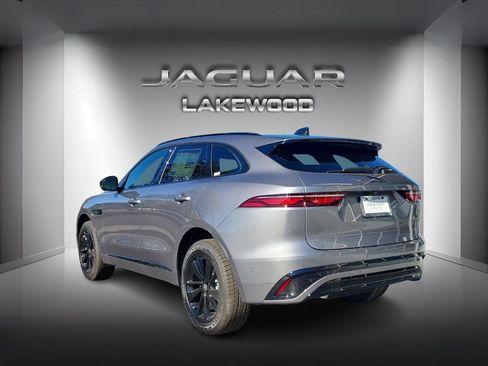 New 2026 Jaguar F-PACE R-Dynamic S image 3