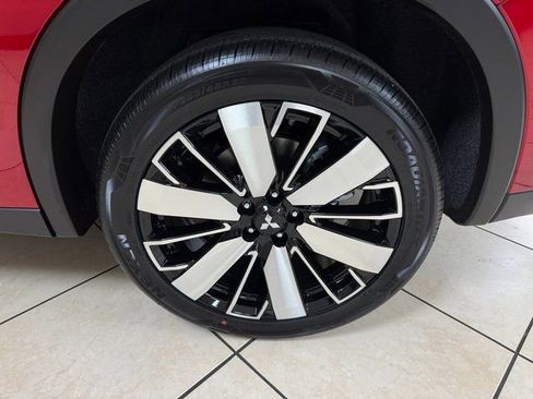 New 2026 Mitsubishi Outlander SE image 27