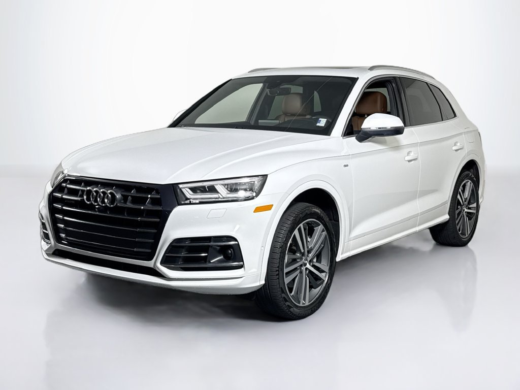 Used 2020 Audi Q5 e Prestige w/ Prestige Package AWD/4WD image 1