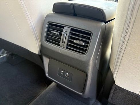 Used 2023 Nissan Rogue SV AWD/4WD image 29