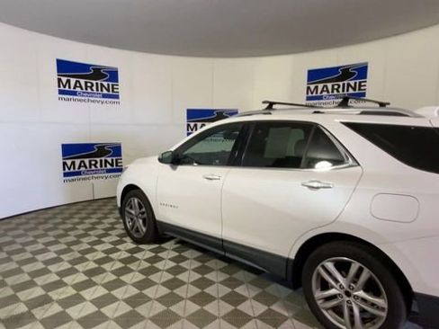 Used 2018 Chevrolet Equinox Premier image 8
