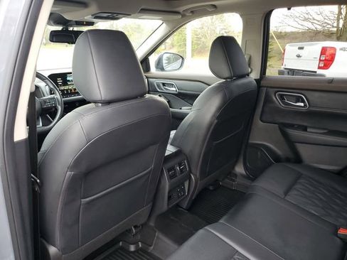 Used 2021 Nissan Rogue Platinum AWD/4WD image 10