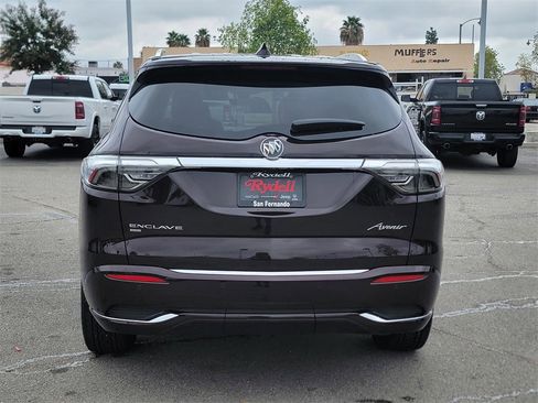 Used 2023 Buick Enclave Avenir w/ Avenir Technology Package image 5