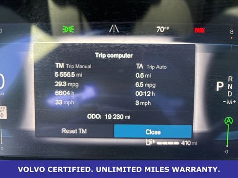 Certified 2025 Volvo XC40 B5 Plus image 24