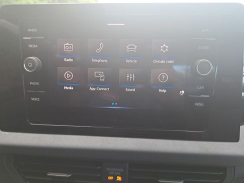 Certified 2026 Volkswagen Jetta SE FWD image 23