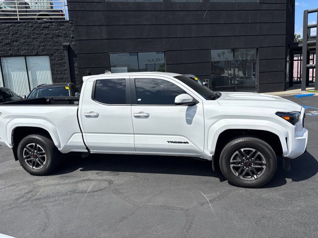 Used 2024 Toyota Tacoma TRD Sport RWD image 3