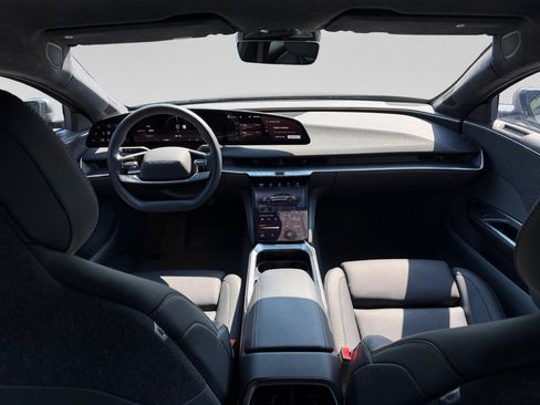 Used 2024 Lucid Air Touring AWD/4WD image 7