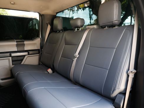 Used 2019 Ford F250 XLT w/ Snow Plow Prep Package AWD/4WD image 12