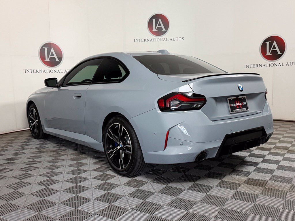 Used 2025 BMW 230i xDrive Coupe w/ M Sport Package AWD/4WD image 7