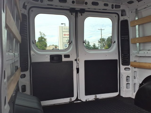 Used 2025 RAM ProMaster 2500 w/ U-Haul Equipment Group FWD image 17