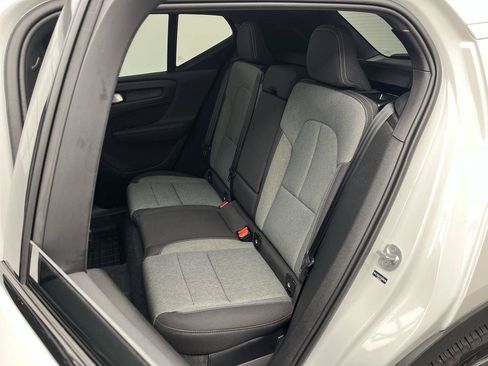 Used 2026 Volvo XC40 B5 Core AWD/4WD image 12