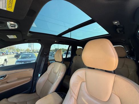 Used 2018 Volvo XC90 T6 Inscription w/ Convenience Package image 13