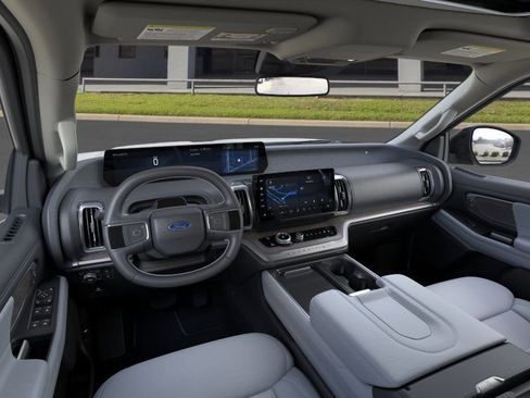 New 2026 Ford Expedition Max Platinum AWD/4WD image 9
