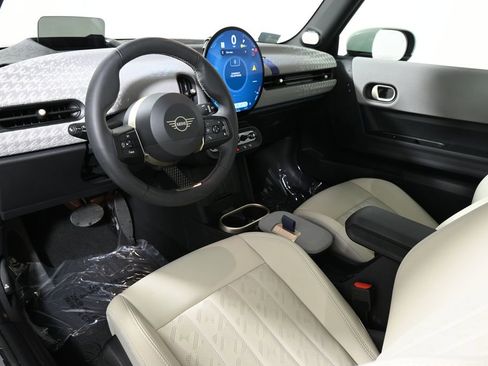 Certified 2025 MINI Cooper S image 14