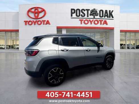 Used 2021 Jeep Compass Trailhawk AWD/4WD image 5