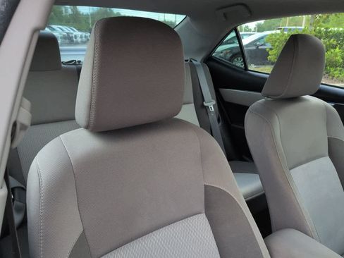 Used 2019 Toyota Corolla LE FWD image 7