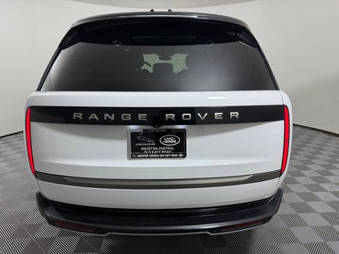 New 2026 Land Rover Range Rover Long Wheelbase SE AWD/4WD image 11