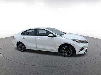 Used 2024 Kia Forte LXS video 2