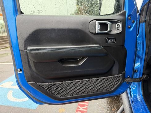 Used 2024 Jeep Wrangler Unlimited Rubicon 4xe image 13