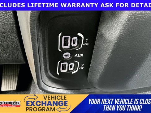 Used 2025 RAM 1500 Big Horn AWD/4WD image 27