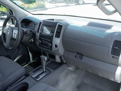 Used 2018 Nissan Frontier S RWD image 30