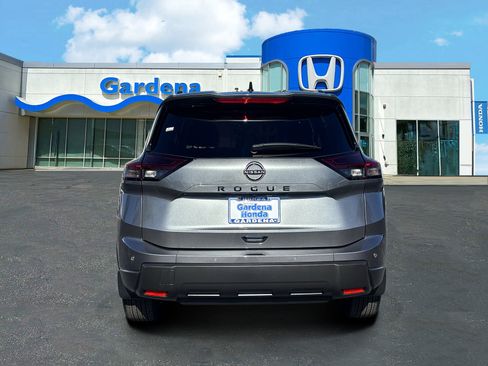 Used 2026 Nissan Rogue Dark Armor FWD image 5