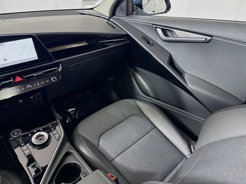 New 2026 Kia Niro Wave w/ Wave Preserve Package FWD image 26
