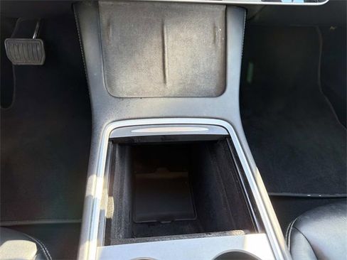 Used 2022 Tesla Model 3 Long Range image 25