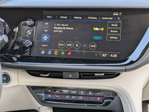 Certified 2023 Buick Envision Avenir FWD image 18