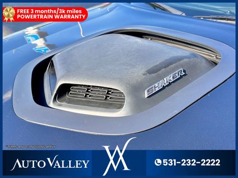 Used 2017 Dodge Challenger R/T image 11