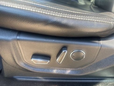 Used 2018 Ford F150 Lariat image 26