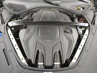 Used 2023 Porsche Panamera 4 Platinum Edition AWD/4WD image 9