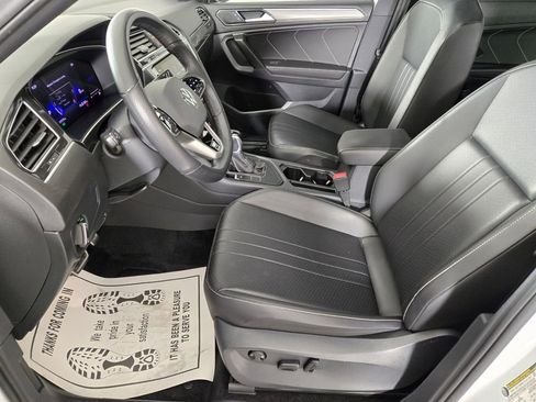 Used 2024 Volkswagen Tiguan SE R-Line image 15