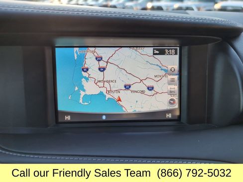 Used 2017 INFINITI QX30 Premium w/ Navigation Package image 20