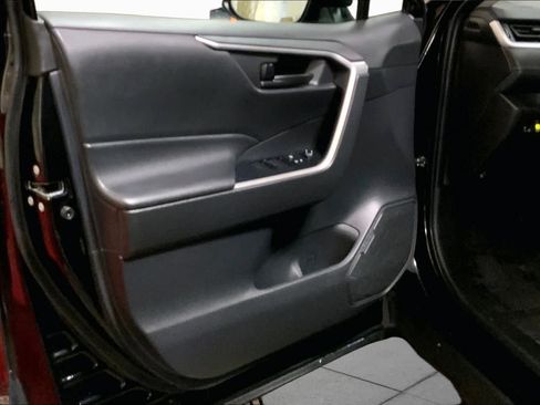 Certified 2025 Toyota RAV4 LE AWD/4WD image 21