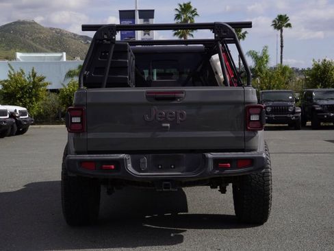 Used 2020 Jeep Gladiator Rubicon image 5