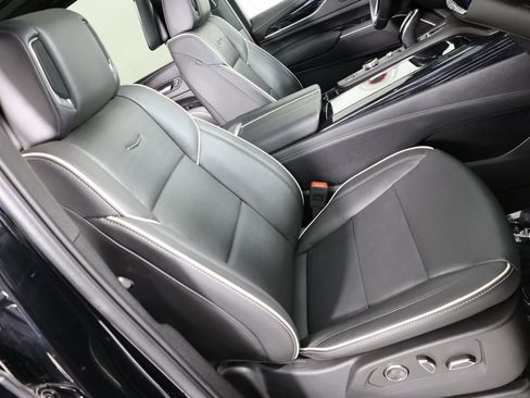 Used 2024 Cadillac Escalade Sport w/ LPO, ONYX Package image 43