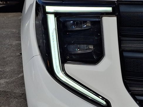 Used 2024 GMC Sierra 1500 Pro w/ Pro Value Package image 9